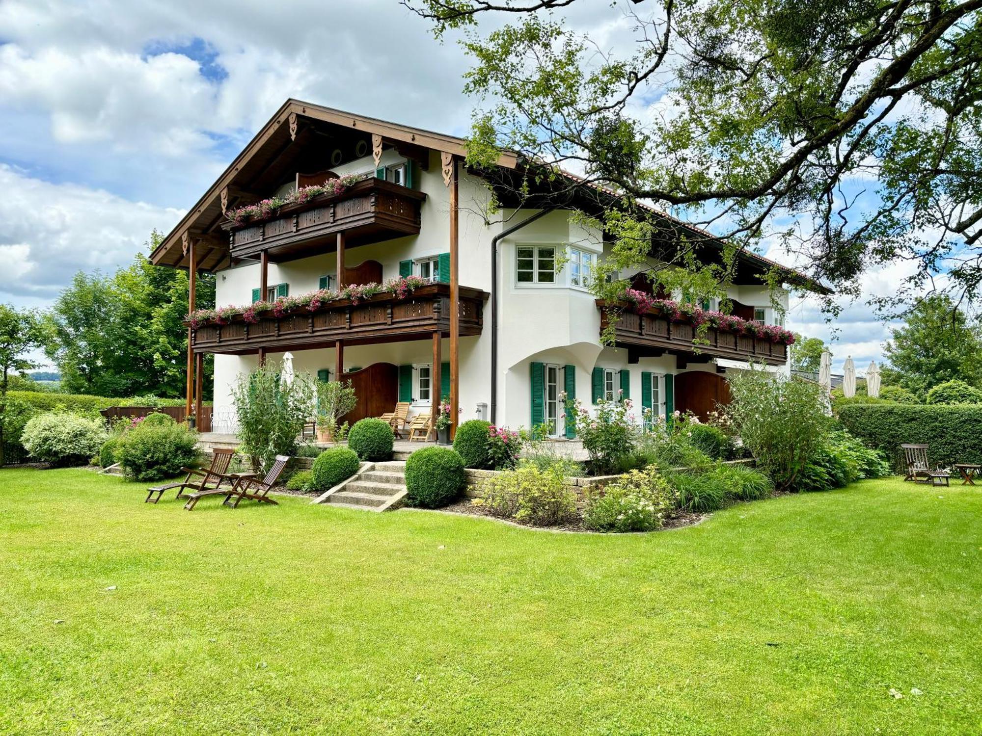 Landhaus Marinella Hotel Garni Bad Wiessee Exteriör bild
